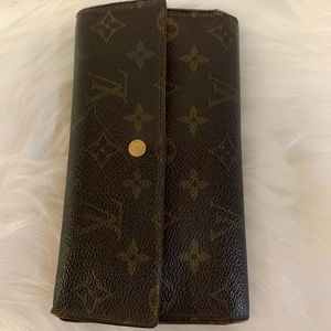 Vintage Sarah Authentic Louis Vuitton Wallet LV